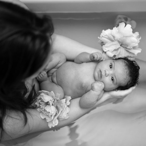 baby-first-bath-with-mother-side-sm